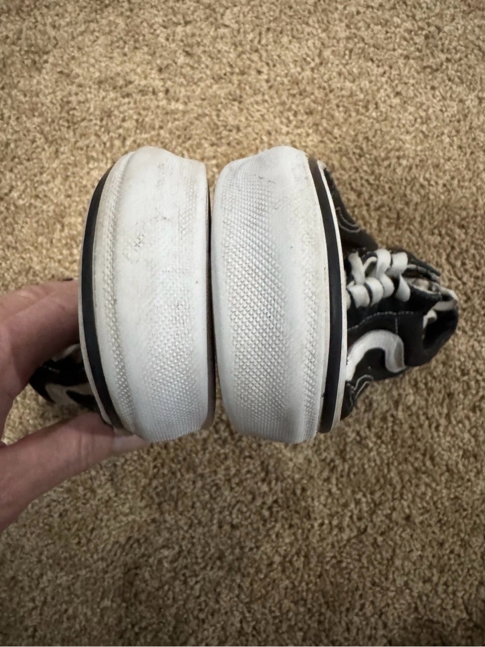 VANS Old Skool Black And White M Size 8/W Size 9.5 Used Good Condition No Box - Picture 11 of 12